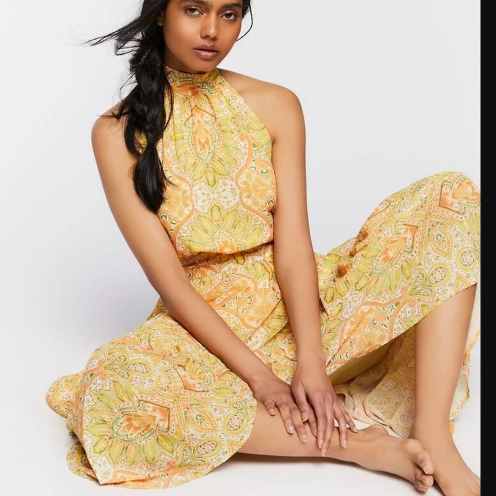 NWT Floral Print Halter Maxi Dress Size Medium Flying Tomato Forever 21